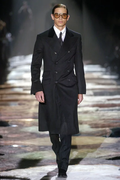 Look 12